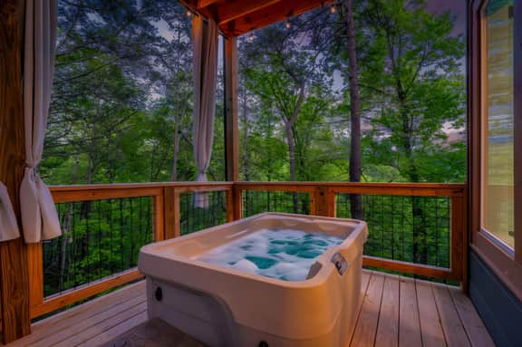Romantic Cabin Retreat By Ghosal Luxury Lodging