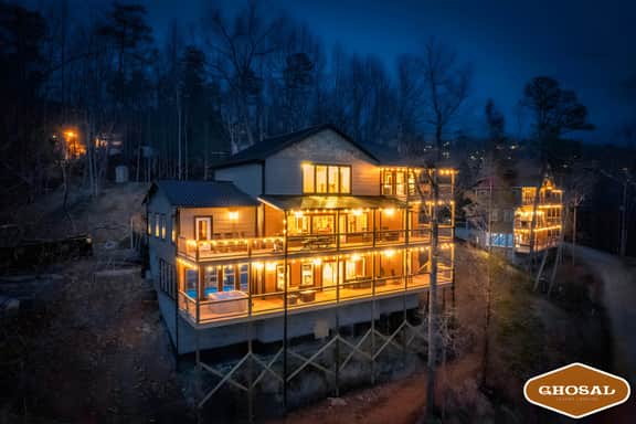 Hidden Gem Masterpiece By Ghosal Luxury Lodging