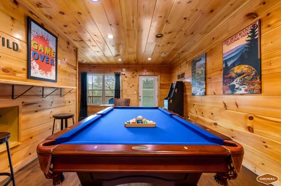 Whispering Pines Retreat By Ghosal Luxury Lodging