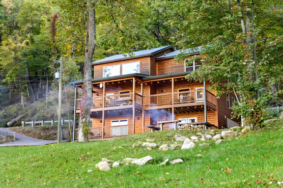 Heavenly Heights by Ghosal Luxury Lodging